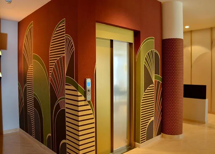 Marine Escape - Seaside Tranquility 比比翁